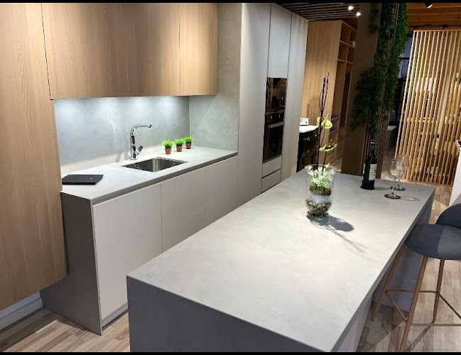 Fotografia tomada fuera de Profemo - Fábrica de muebles en Almagro, Ciudad Real