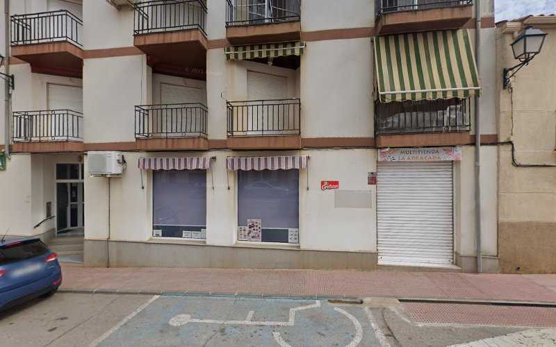 Fotografia tomada fuera de MUEBLES Y ELECTRODOMESTICOS E. ALFAGEME S.L. - Tienda de muebles en Aliseda, Cáceres