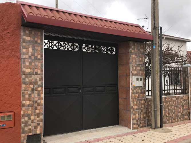 Fotografia tomada fuera de Antonio Muñoz Olmos - Carpintería Metálica - Carpintería en Mojados, Valladolid