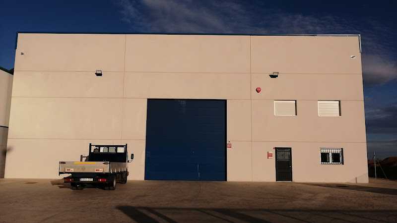 Fotografia tomada fuera de Desymetal Aragón S.L. - Carpintería metálica y de aluminio en Cariñena, Zaragoza