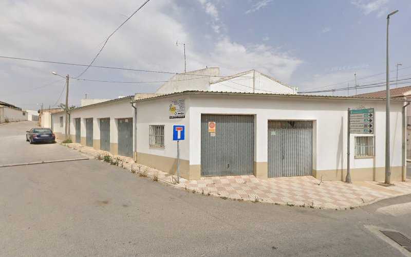 Fotografia tomada fuera de CarpinterÍa Pacheco - Carpintería en Campillos, Málaga