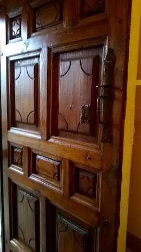 Fotografia tomada fuera de Carpinterías Miguel Ángel Moyano - Carpintería en La Seca, Valladolid