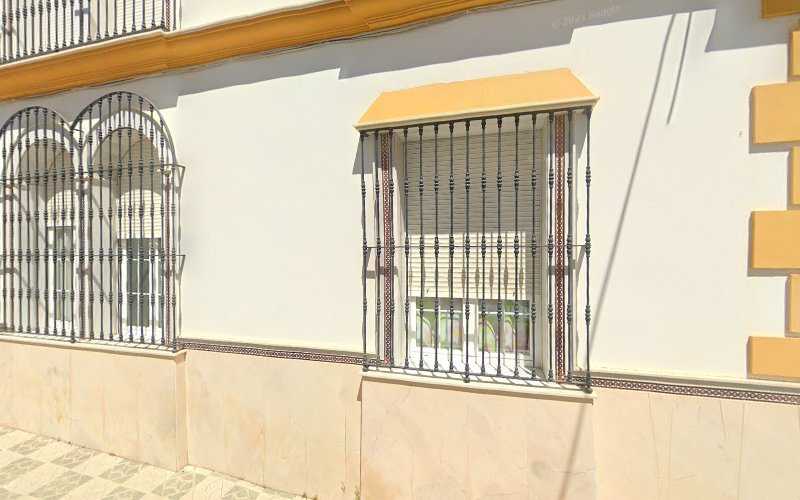 Fotografia tomada fuera de Carpintería Anyma - Carpintería en Herrera, Sevilla