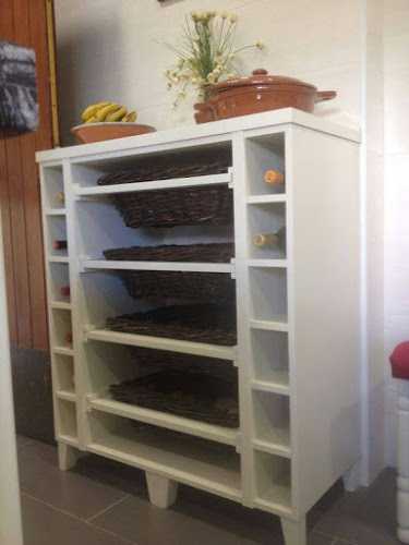 Fotografia tomada fuera de Carpintería la Zarzuela - LOGOSAN - Fábrica de muebles en Casariche, Sevilla