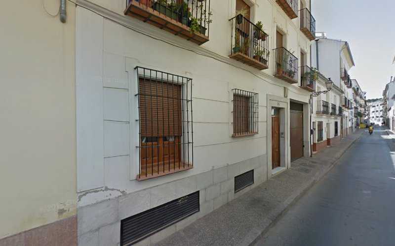 Fotografia tomada fuera de ALUMETAL 2006 SLL - Carpintería metálica y de aluminio en Antequera, Málaga