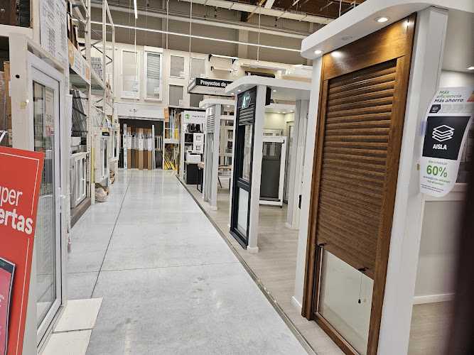 Fotografia tomada fuera de Leroy Merlin Finestrat-Benidorm - Tienda de bricolaje en Finestrat, Alicante