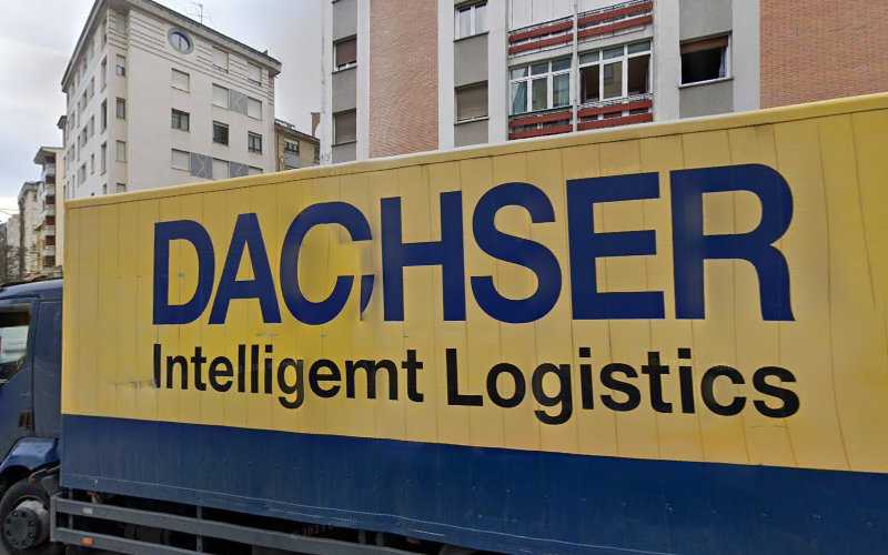 Fotografia tomada fuera de Carpintería Horros Jamin El Fiu Tista - Fábrica de muebles en Pola de Siero, Asturias