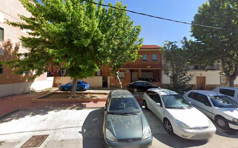 Fotografia tomada fuera de Alucohi - Carpintería metálica y de aluminio en Yeles, Toledo
