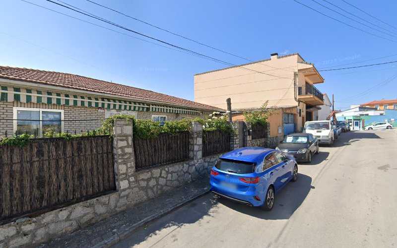 Fotografia tomada fuera de DOMINGO MAÑERO SANZ - Carpintería metálica y de aluminio en El Vellón, Madrid