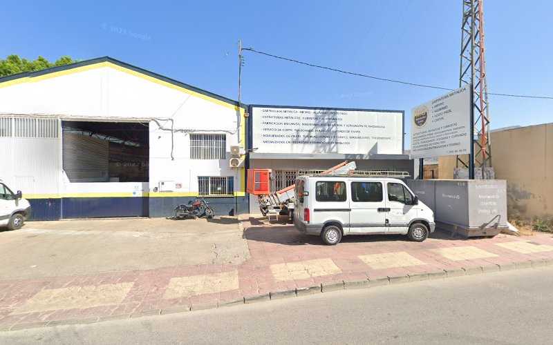 Fotografia tomada fuera de Metalindus Garcia, S.L. - Carpintero en Santomera, Murcia