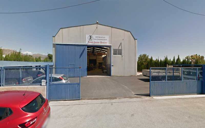 Fotografia tomada fuera de Ralomarsan S.L. - Carpintería metálica y de aluminio en Santomera, Murcia