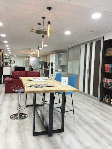 Fotografia tomada fuera de Comercial Morell - Tienda de muebles en El Morell, Tarragona