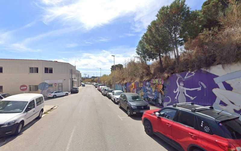 Fotografia tomada fuera de Carpintería Ramírez - Tienda de armarios en El Masnou, Barcelona