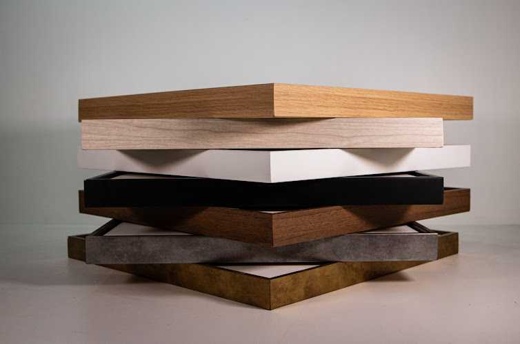 Fotografia tomada fuera de Cuadros Manises - Proveedor de marcos de madera en Manises, Valencia