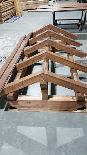 Fotografia tomada fuera de MADELAM - Establecimiento de venta de madera en Piedrahita, Ávila