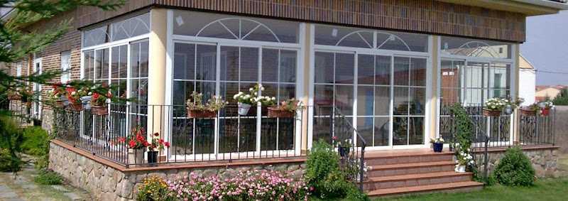 Fotografia tomada fuera de Segoal Aluminios - Carpintería metálica y de aluminio en Hontoria, Segovia