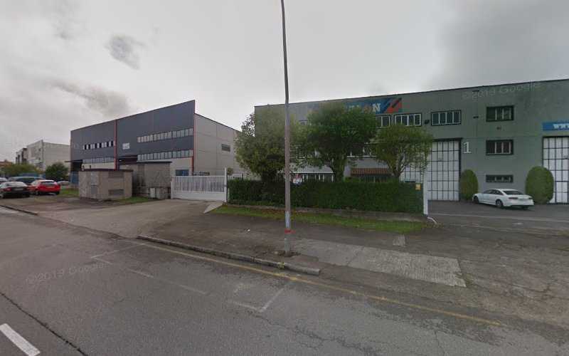 Fotografia tomada fuera de . - Carpintería metálica y de aluminio en Lotero, Asturias