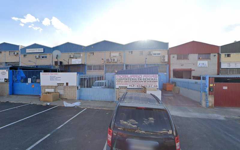 Fotografia tomada fuera de Mobiliario Arias - Carpintero en Leganés, Madrid