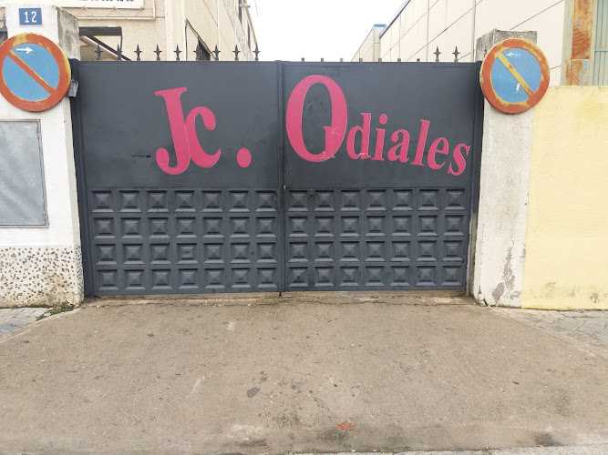 Fotografia tomada fuera de JC. Ordiales - Ebanista en Leganés, Madrid