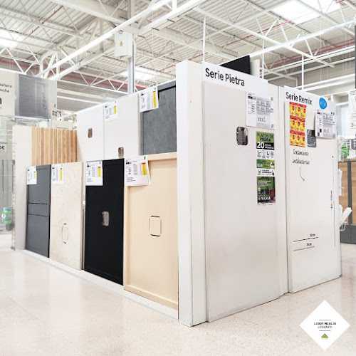 Fotografia tomada fuera de Leroy Merlin Leganés - Tienda de bricolaje en Leganés, Madrid