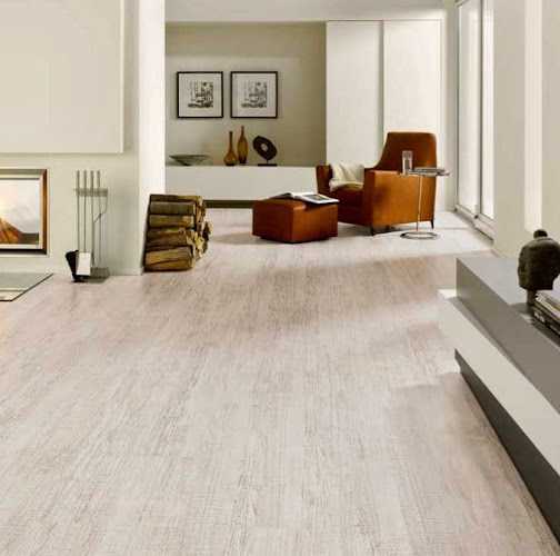 Fotografia tomada fuera de Puertas Molina - Proveedor de puertas en Moral de Calatrava, Ciudad Real