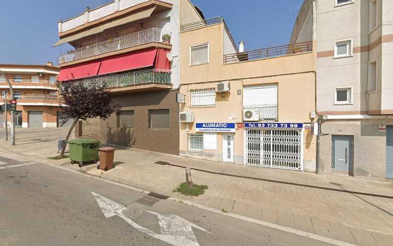 Fotografia tomada fuera de Alumatic - Carpintería de Aluminio - Carpintería metálica y de aluminio en Terrassa, Barcelona