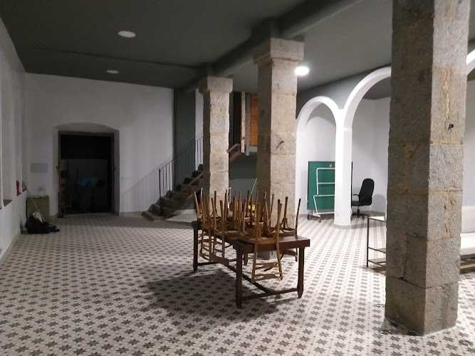 Fotografia tomada fuera de Construcciones y Reformas Comahe - Constructor en Puerto de Béjar, Salamanca