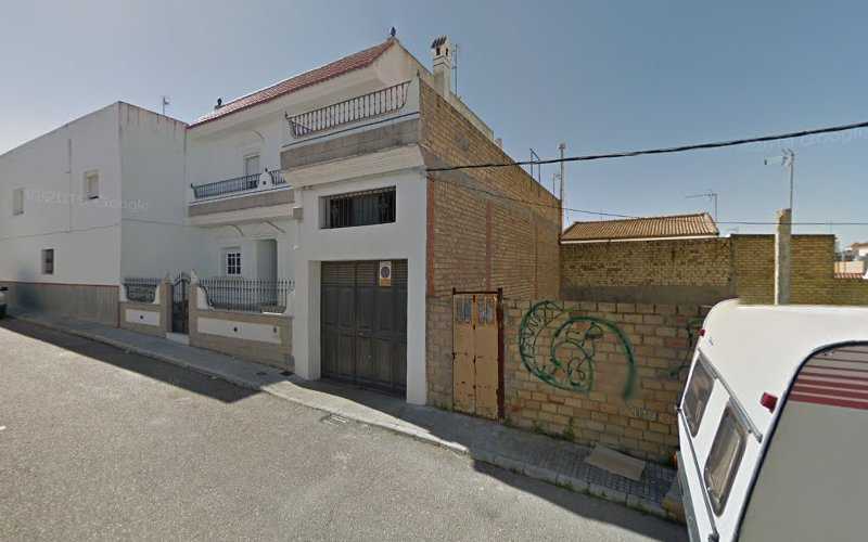 Fotografia tomada fuera de Puertas Matos - Fábrica de puertas en Lebrija, Sevilla