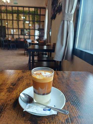 Fotografia tomada fuera de Taberna La Fragua - bares en Lebrija, Sevilla