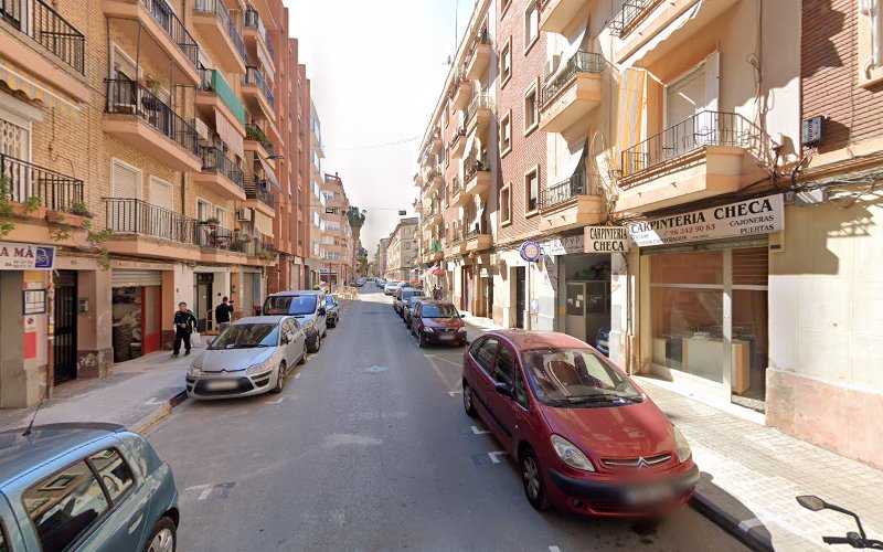 Fotografia tomada fuera de Carpintería Miguel Angel Checa - Ebanista en Valencia, Valencia