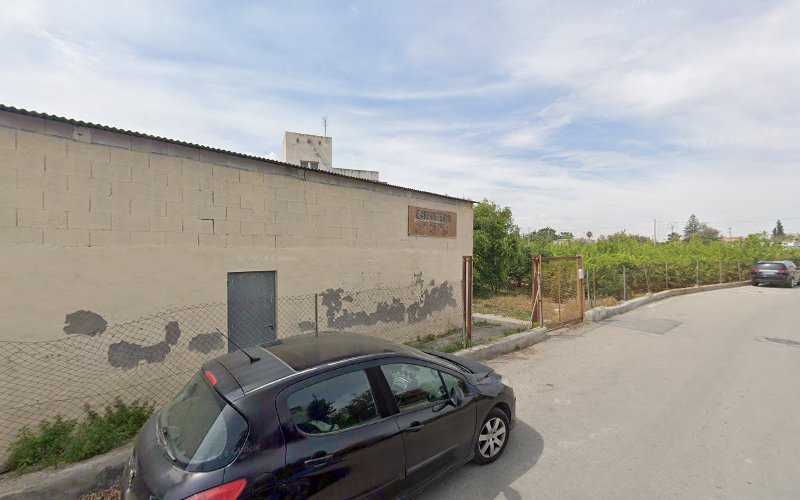 Fotografia tomada fuera de Carpintería Pedro Hernández - Tienda de armarios en La Arboleja, Murcia