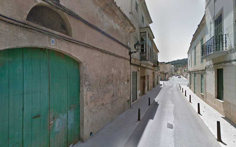 Fotografia tomada fuera de Carpintería Felanitx C B - Tienda de armarios en Felanitx, Baleares