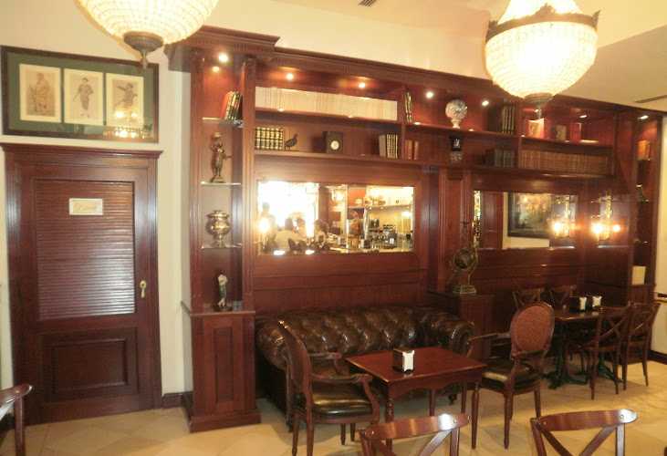 Fotografia tomada fuera de CARPINTERIA EBANISTERIA BONILLA - Tienda de armarios en Cubelles, Barcelona