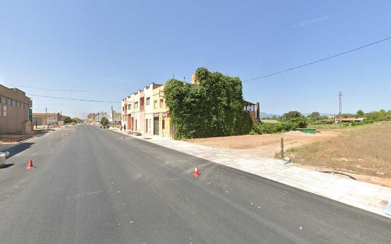 Fotografia tomada fuera de ALUMINIS LIBERAL - Proveedor de aluminio en L'Aldea, Tarragona