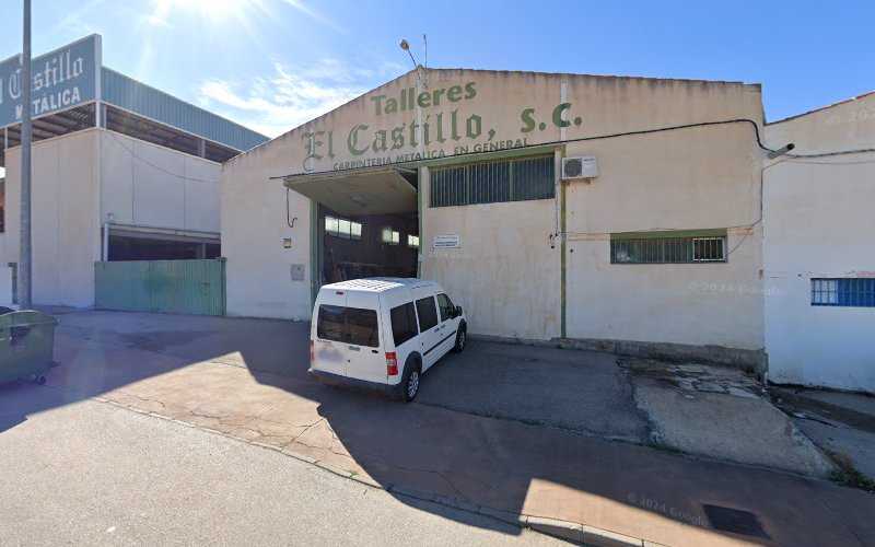 Fotografia tomada fuera de Talleres El Castíllo - Carpintería metálica y de aluminio en Jumilla, Murcia