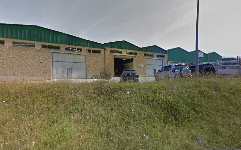 Fotografia tomada fuera de Alpa Aluminio - Carpintería metálica y de aluminio en Areso, Navarra