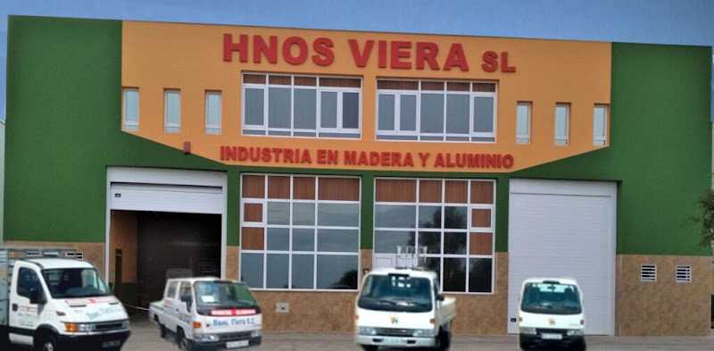 Fotografia tomada fuera de Hnos. Viera S.l. - Carpintería en Ingenio, Las Palmas