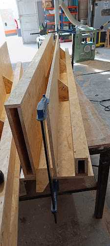 Fotografia tomada fuera de Fusteria Montaner M3G - Carpintería en Calaf, Barcelona