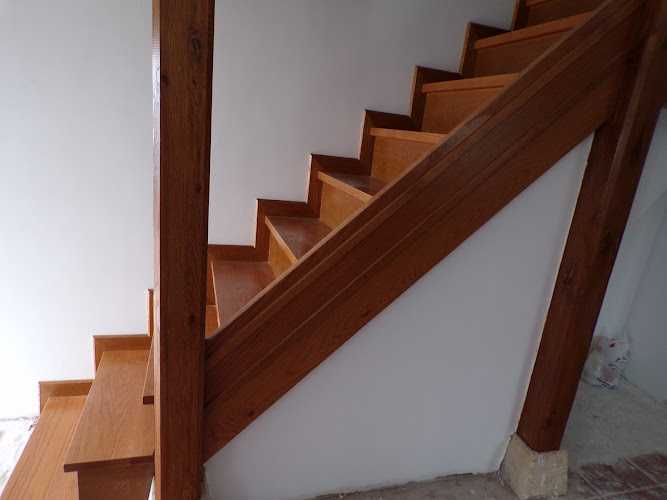 Fotografia tomada fuera de Carpinteria Antonio Pereda - Carpintero en Hinojedo, Cantabria