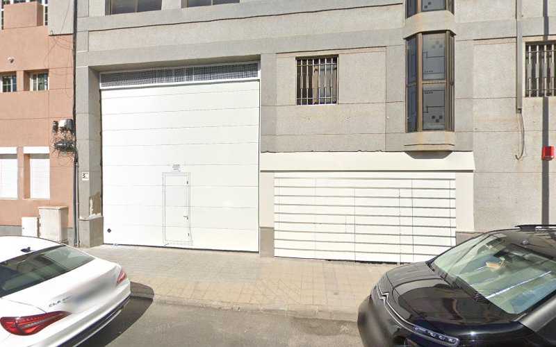 Fotografia tomada fuera de Cortes y Servicios Canarios - Carpintería metálica y de aluminio en Las Palmas de Gran Canaria, Las Palmas