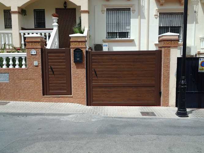 Fotografia tomada fuera de Gabia Metal S.l. - Centro de negocios en Gabia Grande, Granada