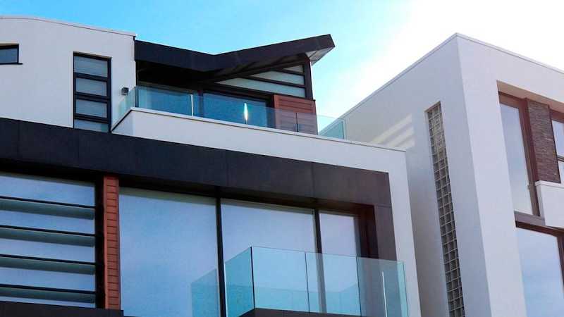 Fotografia tomada fuera de ALUNOU - Carpintería metálica y de aluminio en Montcada i Reixac, Barcelona