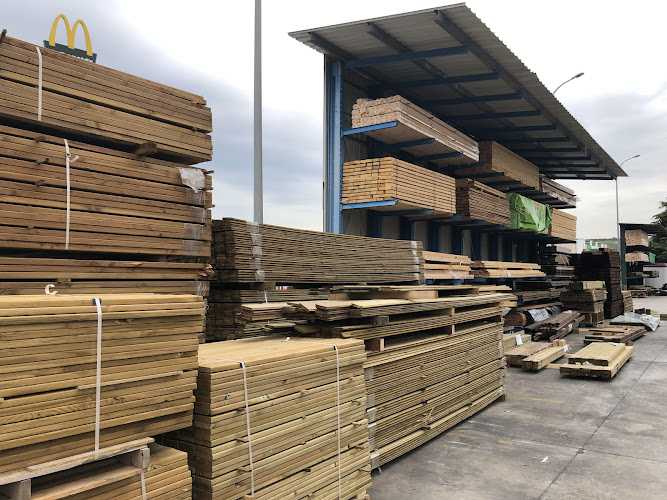 Fotografia tomada fuera de MAUSA Montcada - Tienda de materiales para la construcción en Montcada i Reixac, Barcelona