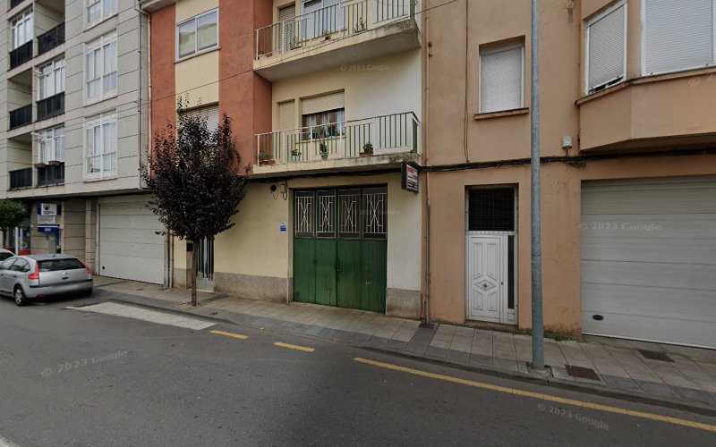 Fotografia tomada fuera de Talleres Josma - Carpintería en Monforte de Lemos, Lugo