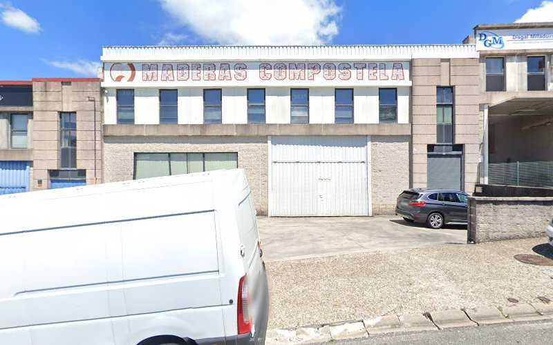 Fotografia tomada fuera de Maderas Compostela - Establecimiento de venta de madera en Ames, A Coruña