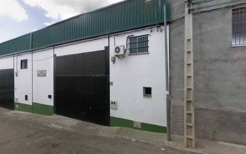 Fotografia tomada fuera de Cooperativa Metálica Los Alcores S Coop And - Carpintería metálica y de aluminio en Mairena del Alcor, Sevilla