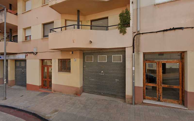 Fotografia tomada fuera de Parquets Del Baix Camp - Servicio de instalación de suelos de madera en Selva Del Camp ( La ), Tarragona