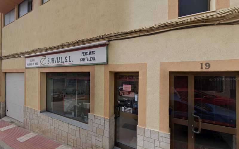 Fotografia tomada fuera de Zurvial - Carpintería metálica y de aluminio en Jaraíz de la Vera, Cáceres