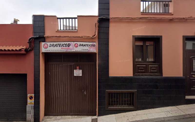 Fotografia tomada fuera de Drateicod Aluminios - Metalwork en Icod de los Vinos, Santa Cruz de Tenerife