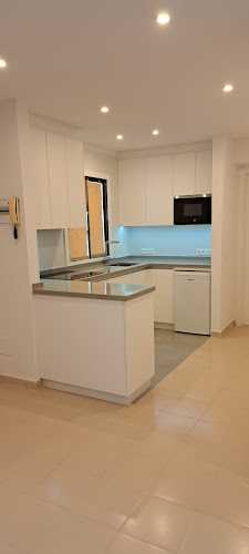 Fotografia tomada fuera de Cocinas Javier de León - Carpintería en Icod de los Vinos, Santa Cruz de Tenerife